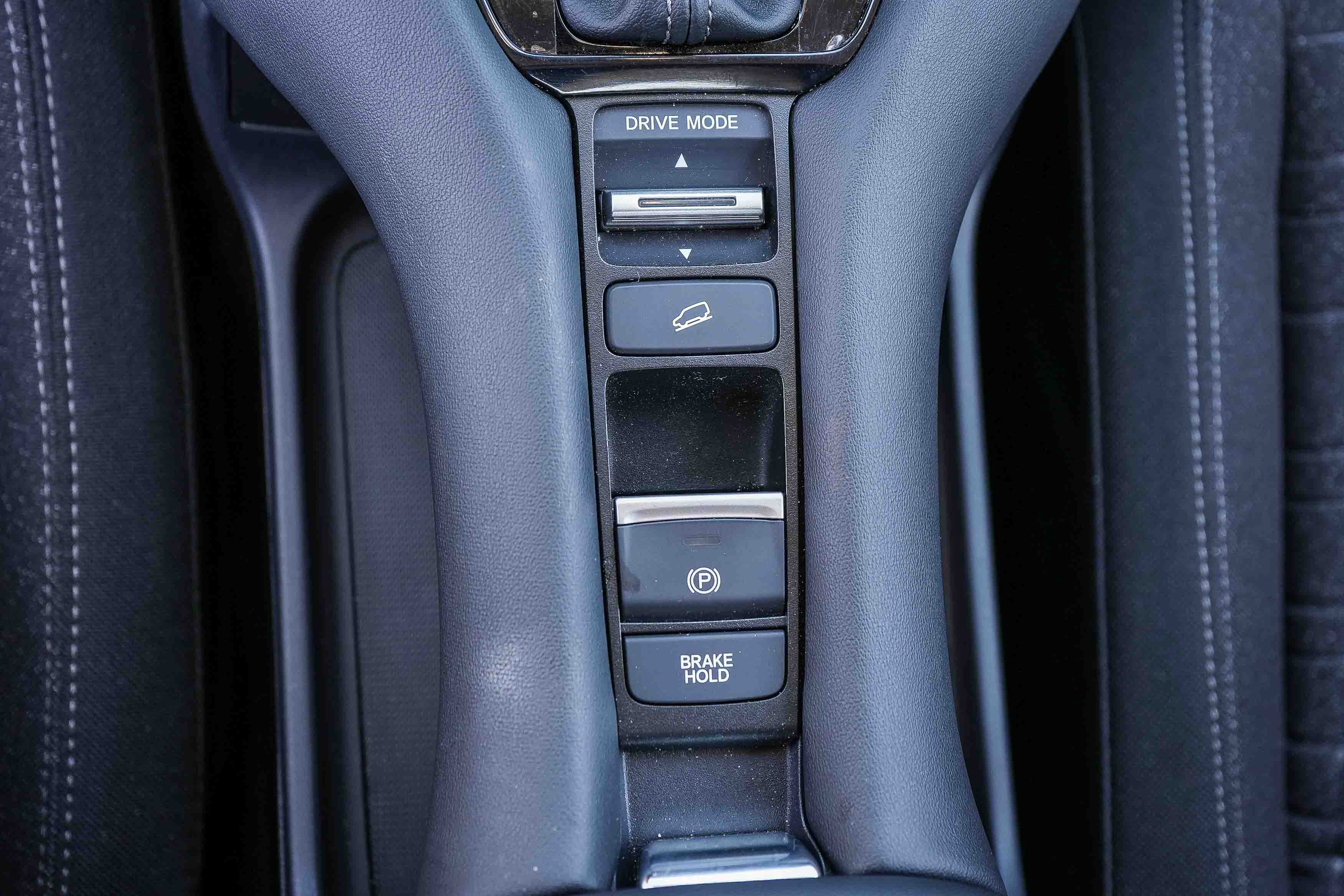 Used 2024 Honda HR-V LX image 24