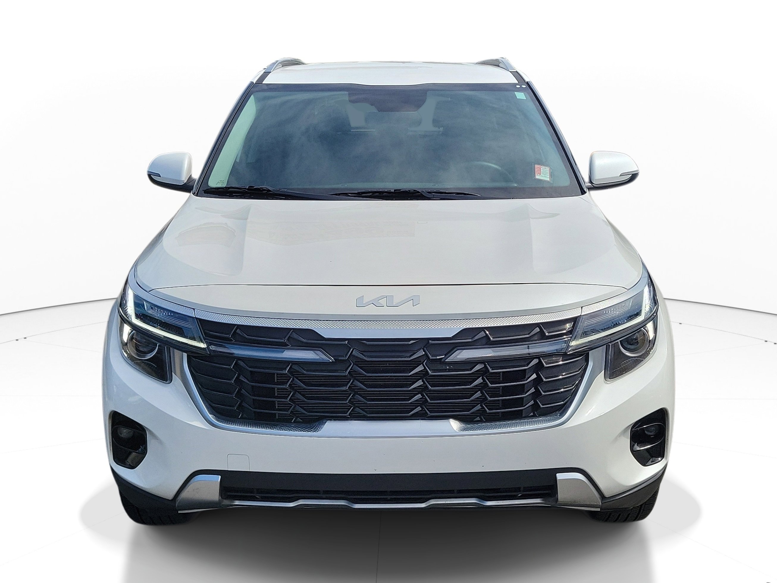 Used 2025 Kia Seltos S FWD image 2