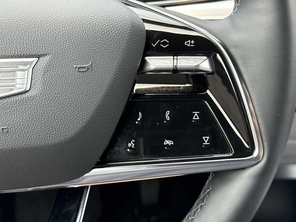 New 2026 Cadillac Lyriq Sport w/ LPO, Floor Liner Package AWD/4WD image 14