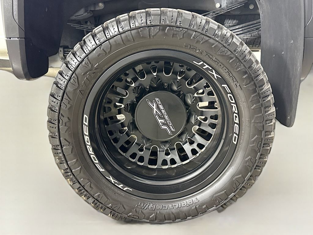 Used 2025 GMC Sierra 3500 Denali w/ Technology Package image 33