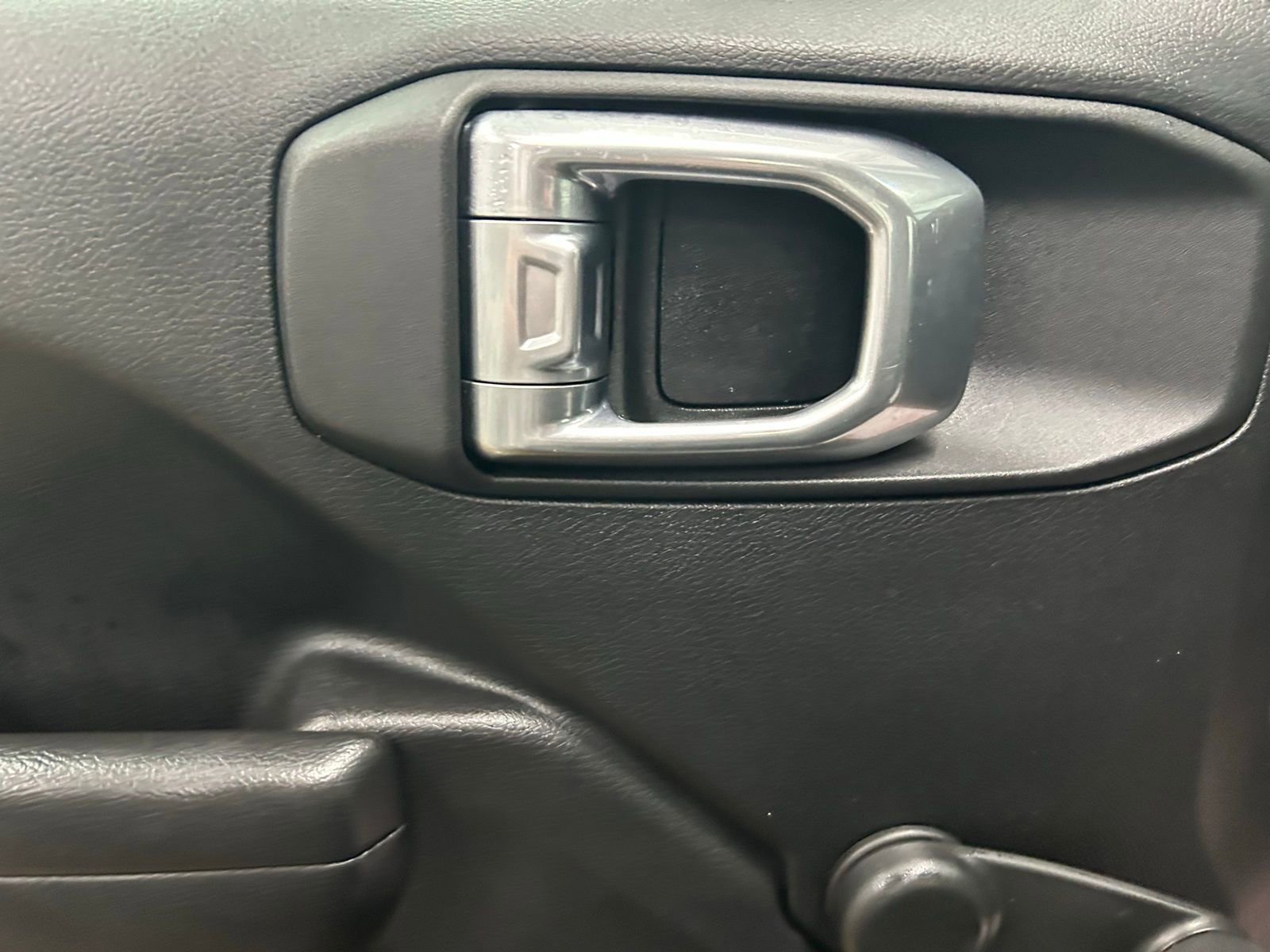 Used 2021 Jeep Wrangler Unlimited Sport image 11