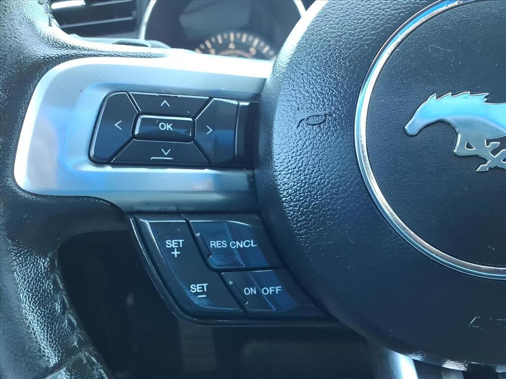 Used 2017 Ford Mustang Coupe image 24