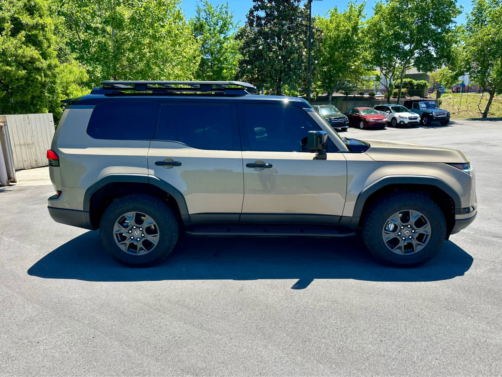 Used 2024 Lexus GX 550 AWD/4WD image 4