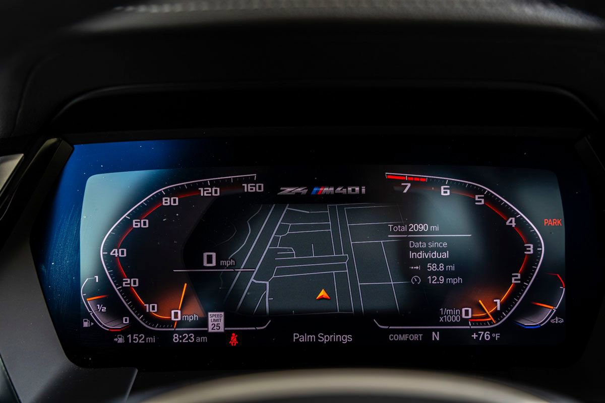 Certified 2025 BMW Z4 M40i w/ Edition image 12