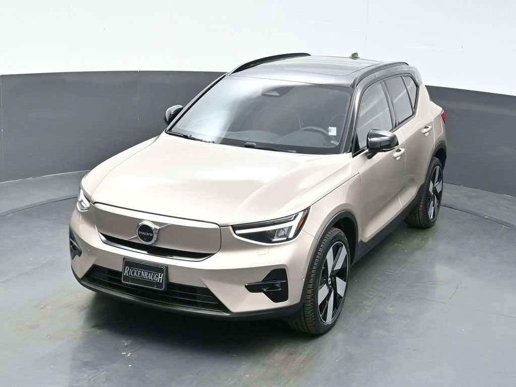 Used 2023 Volvo XC40 Recharge Plus AWD/4WD image 31