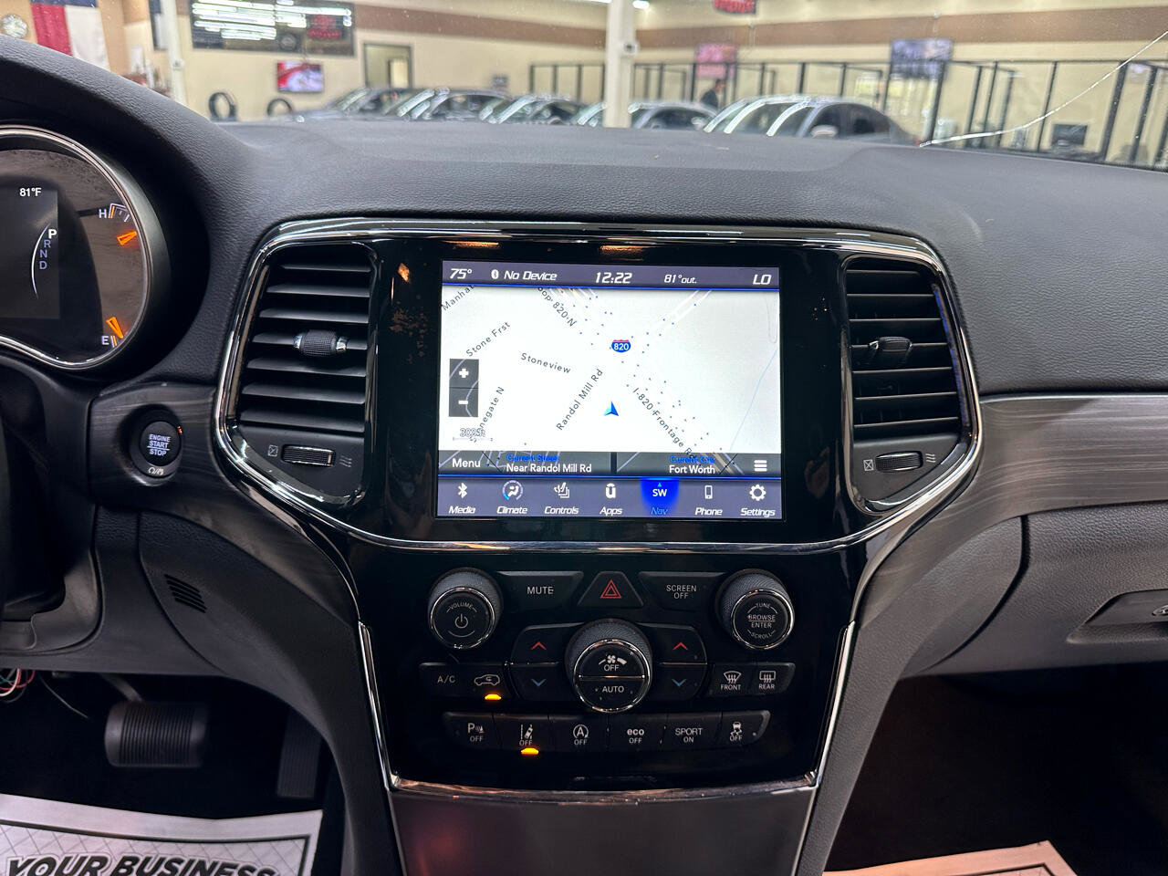 Used 2022 Jeep Grand Cherokee Laredo X image 28