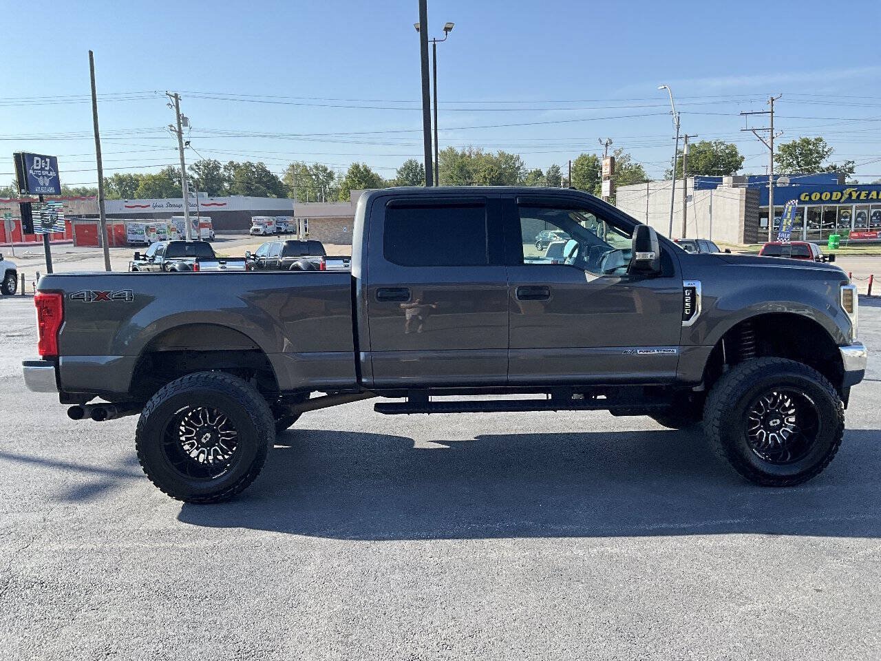 Used 2019 Ford F250 XLT AWD/4WD image 6