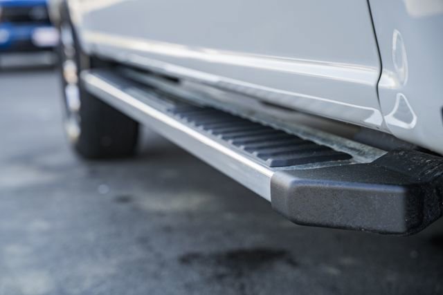 Used 2023 Ford F150 Lariat w/ FX4 Off-Road Package AWD/4WD image 24