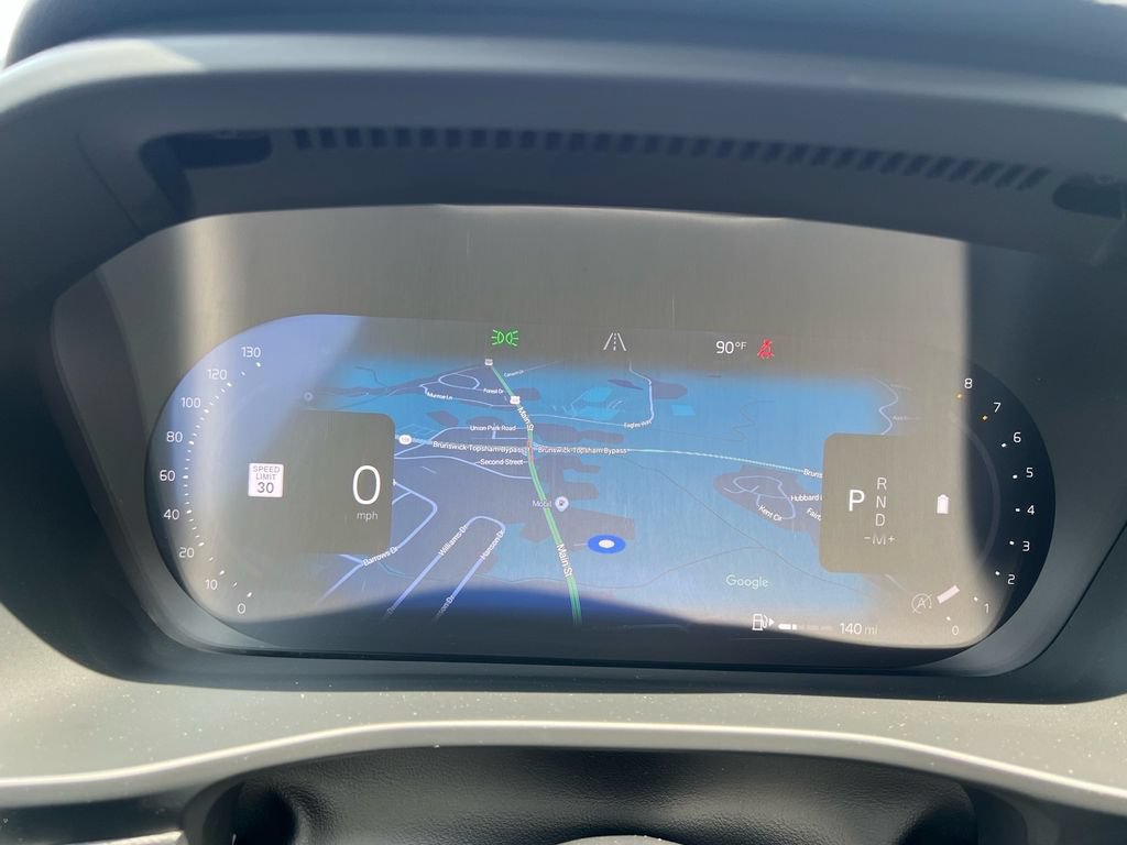 Certified 2025 Volvo XC40 B5 Core AWD/4WD image 14