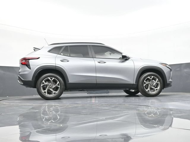 New 2026 Chevrolet Trax LT w/ Driver Confidence Package FWD image 41