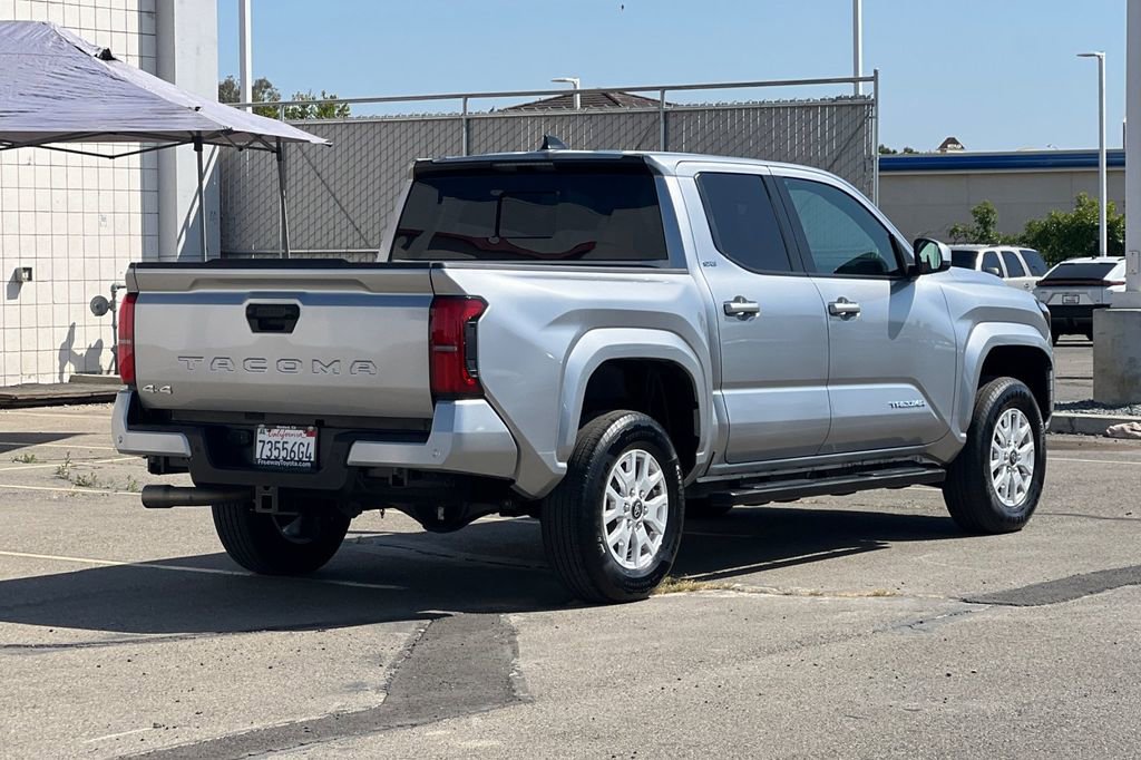 Certified 2025 Toyota Tacoma SR5 w/ SR5 Upgrade Package image 5