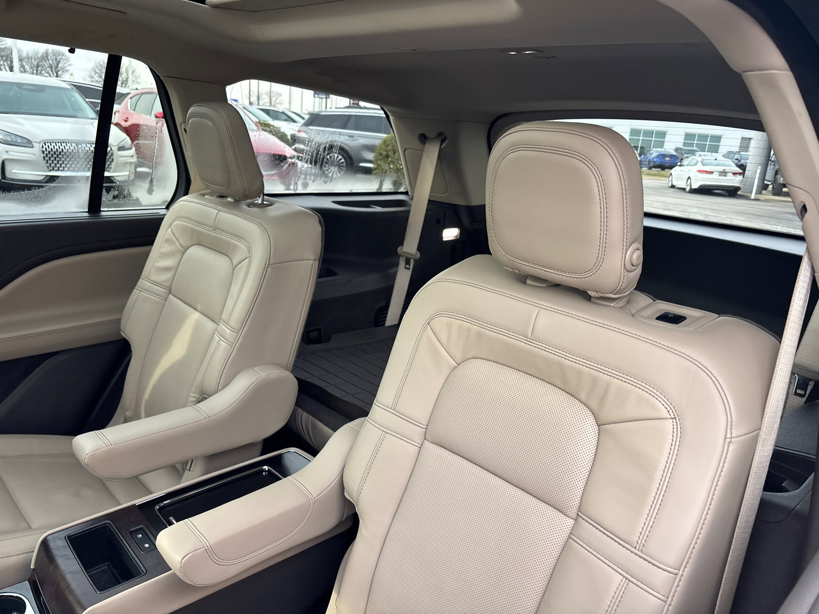 Used 2020 Lincoln Aviator Reserve w/ Equipment Group 202A image 26