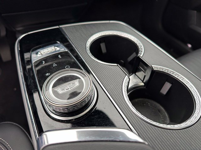 Used 2024 Cadillac Lyriq Luxury AWD/4WD image 19