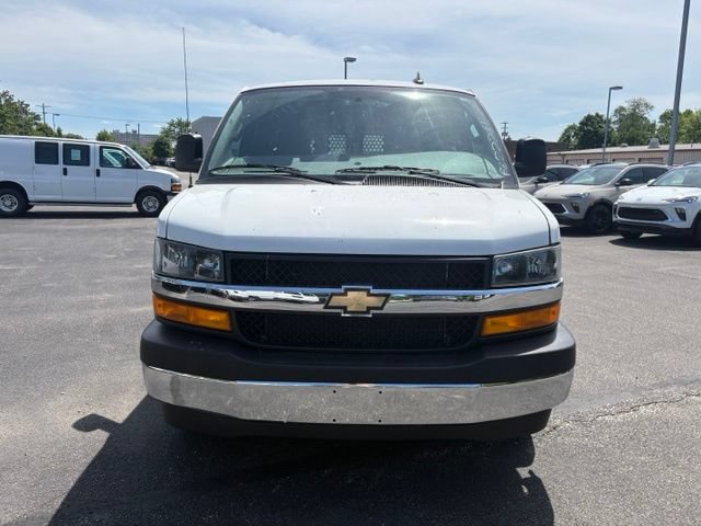 Used 2024 Chevrolet Express 2500 w/ Driver Convenience Package RWD image 15