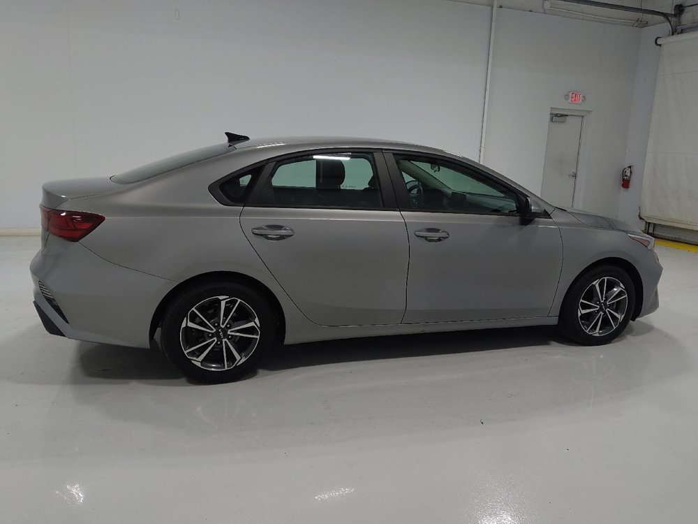 Used 2022 Kia Forte LXS FWD image 10