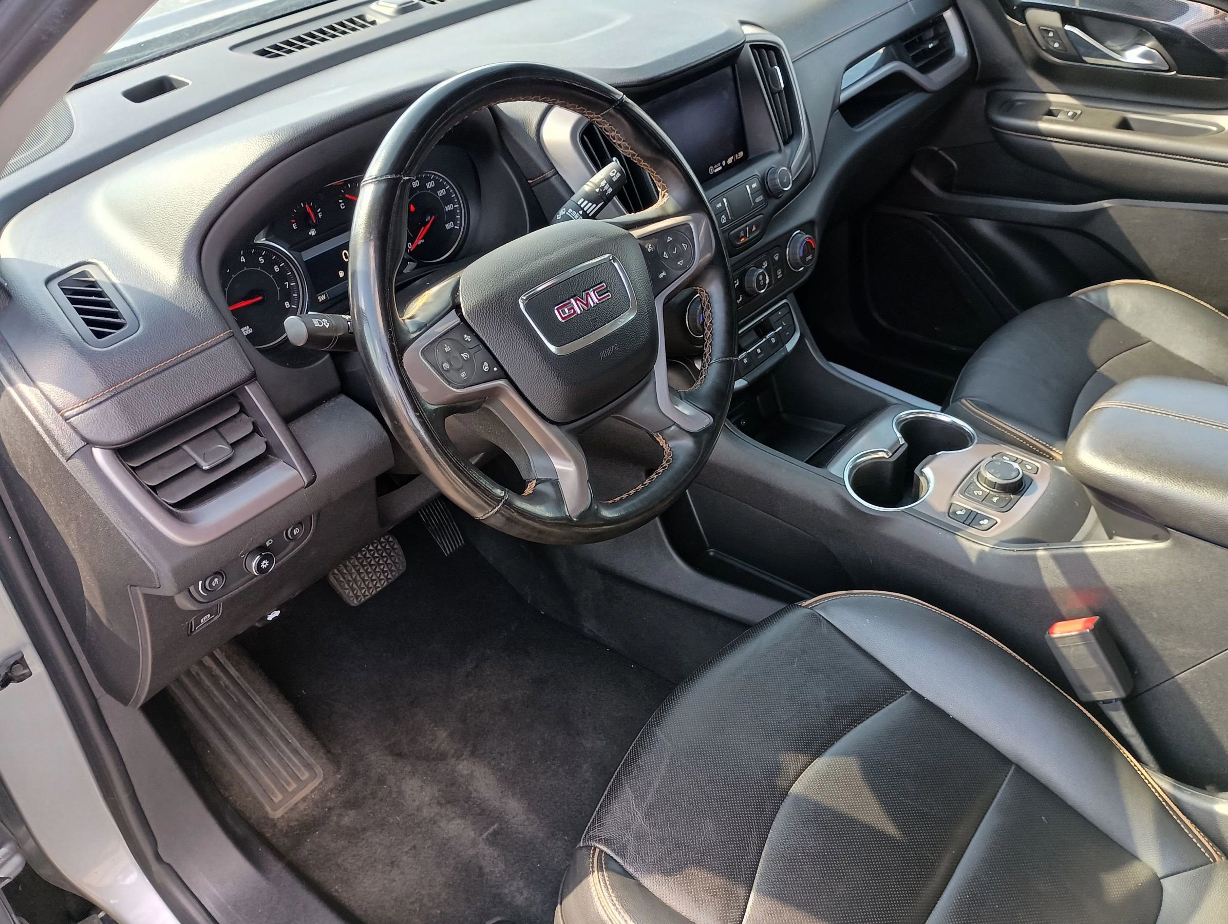 Used 2023 GMC Terrain AT4 image 13