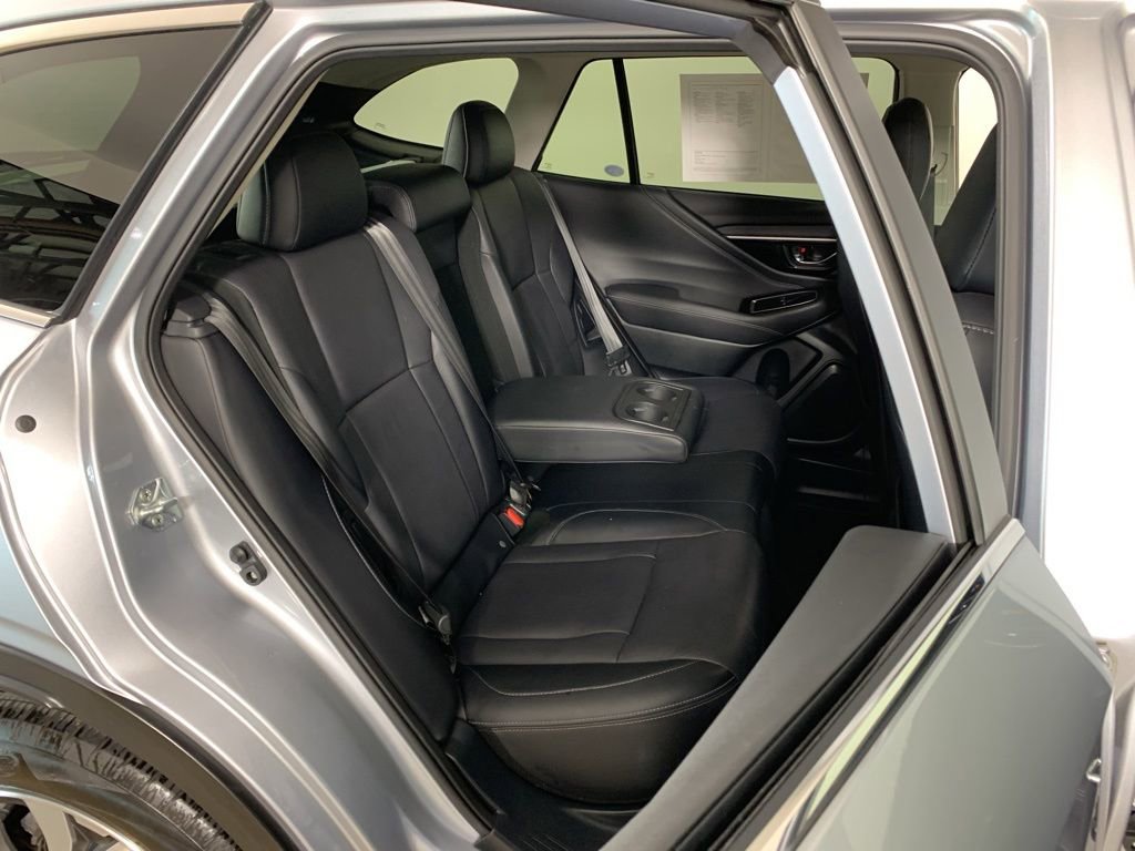Used 2022 Subaru Outback Limited image 34