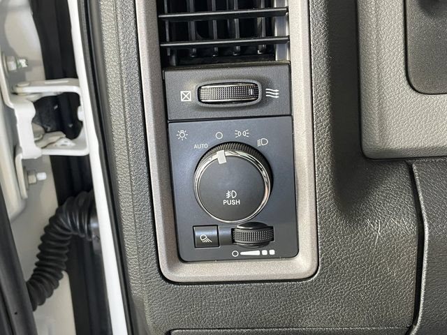 Used 2014 RAM 1500 ST w/ SXT Appearance Group AWD/4WD image 13