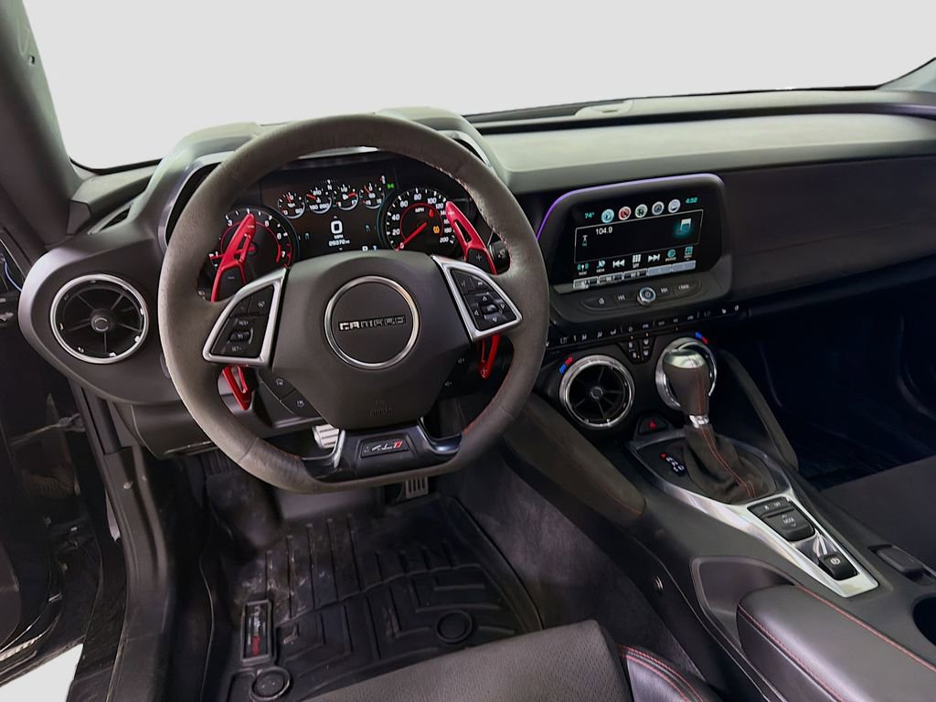 Used 2018 Chevrolet Camaro ZL1 image 27