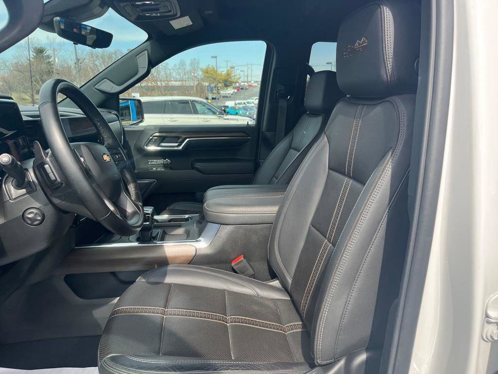 Used 2024 Chevrolet Silverado 1500 High Country w/ Technology Package image 14
