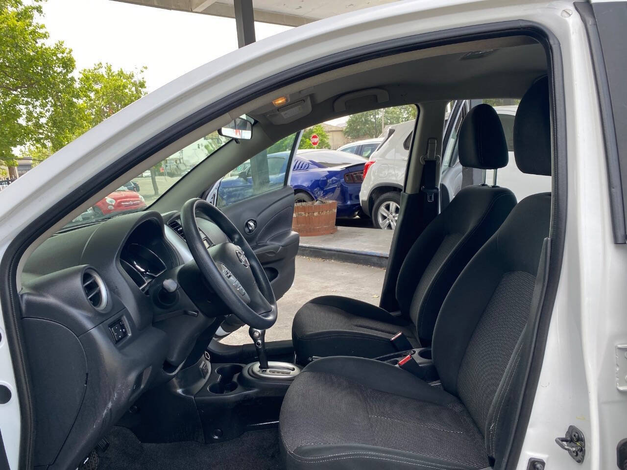 Used 2019 Nissan Versa SV FWD image 18