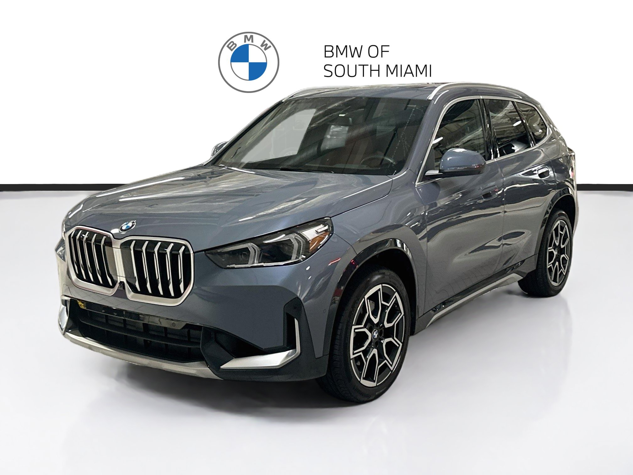 Certified 2025 BMW X1 xDrive28i AWD/4WD image 3