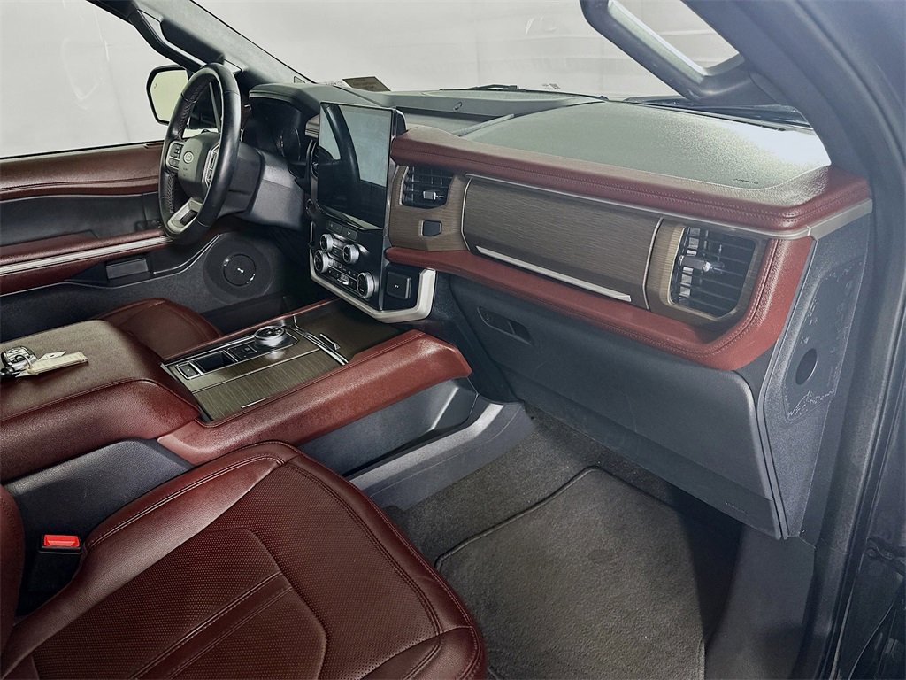 Used 2024 Ford Expedition Max Limited image 30
