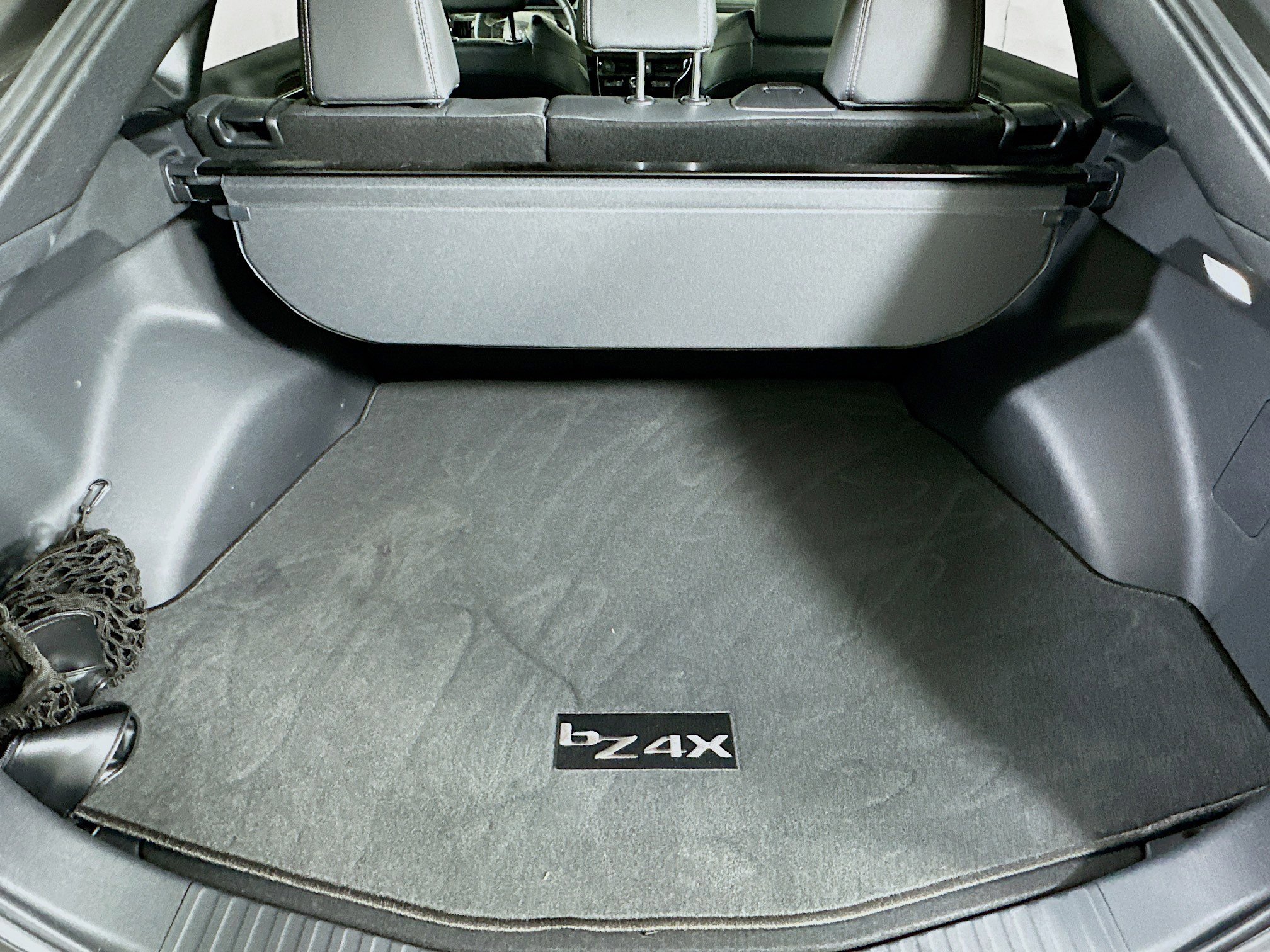Used 2025 Toyota bZ4X FWD image 29