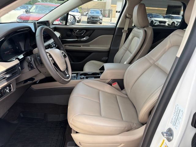 Certified 2023 Lincoln Corsair AWD image 12