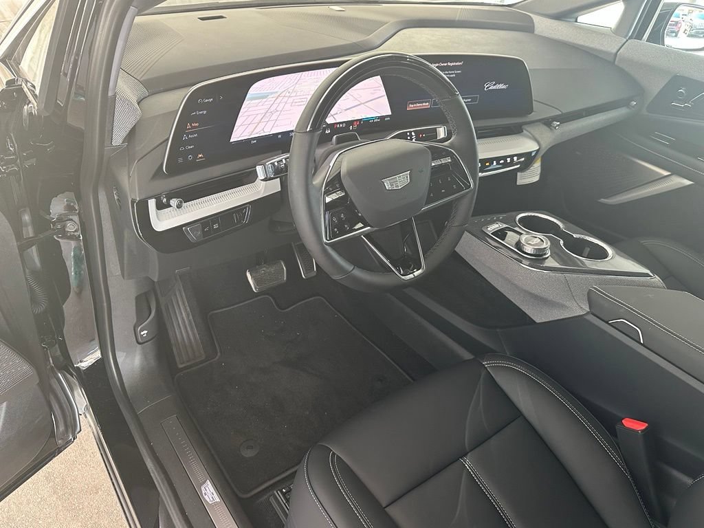 New 2026 Cadillac Optiq Luxury 1 RWD image 10