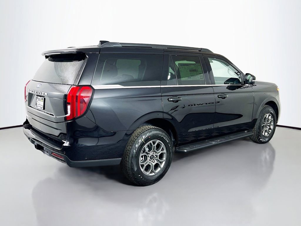 New 2026 Ford Expedition Active image 16