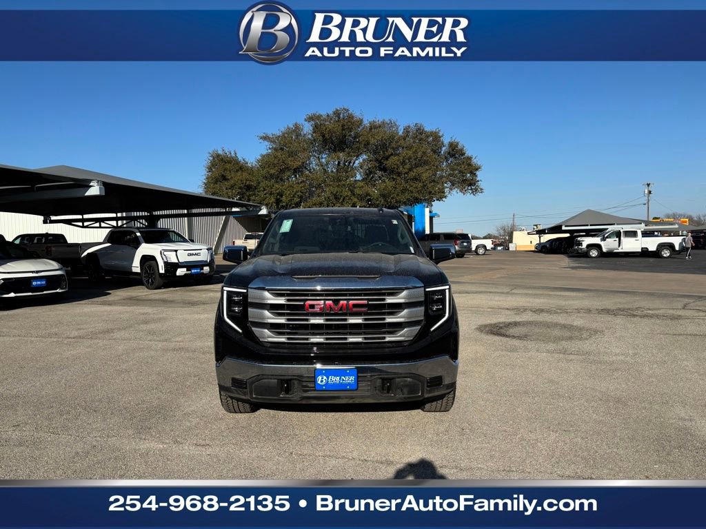 New 2026 GMC Sierra 1500 SLE w/ Preferred Package AWD/4WD image 2