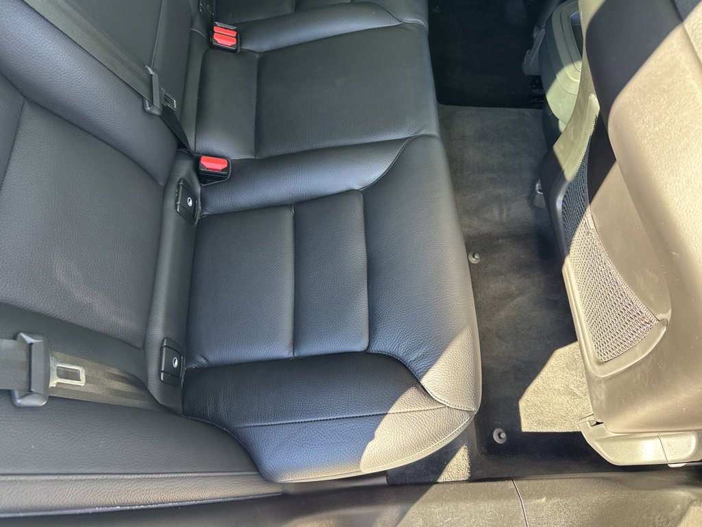 Used 2023 Volvo XC60 B5 Plus image 12