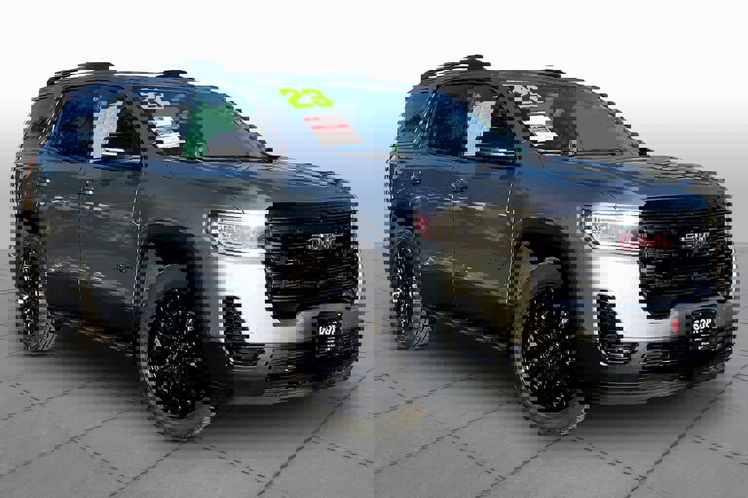 Used 2023 GMC Acadia SLE w/ Elevation Edition image 2