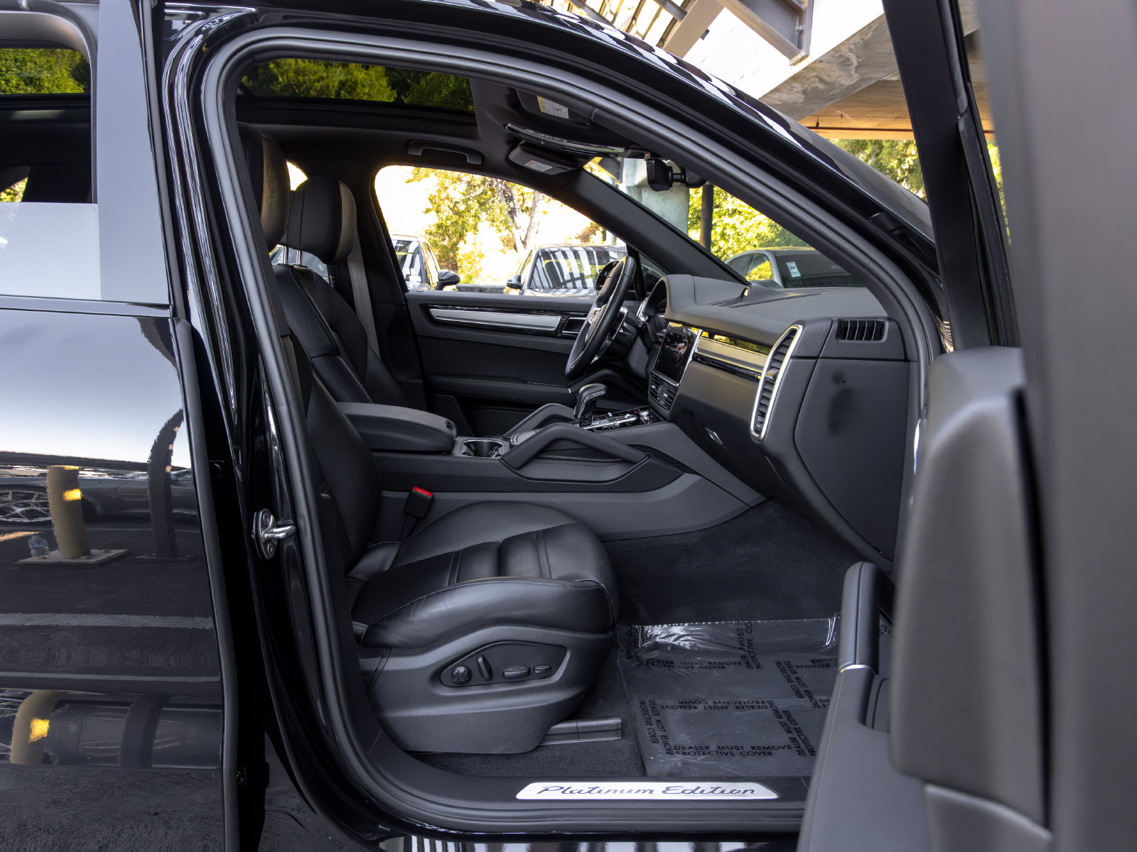 Certified 2023 Porsche Cayenne S Platinum AWD/4WD image 58