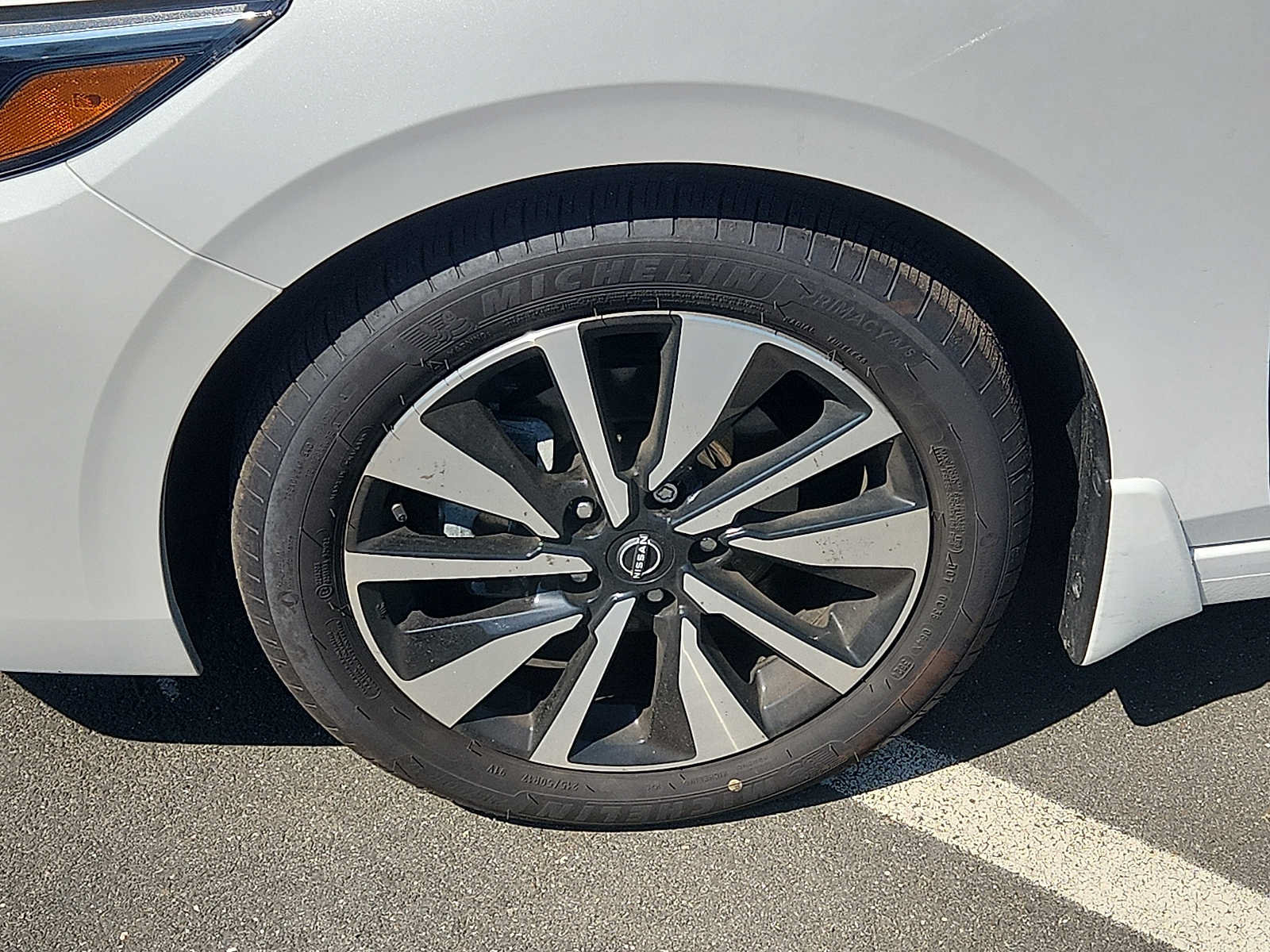 Certified 2025 Nissan Sentra SV w/ SV Premium Package FWD image 8