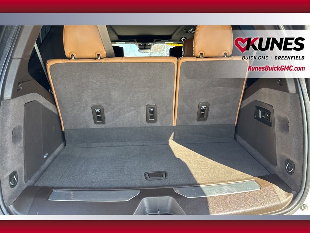 Used 2021 Cadillac Escalade Sport w/ Driver Assist Tech Package image 42