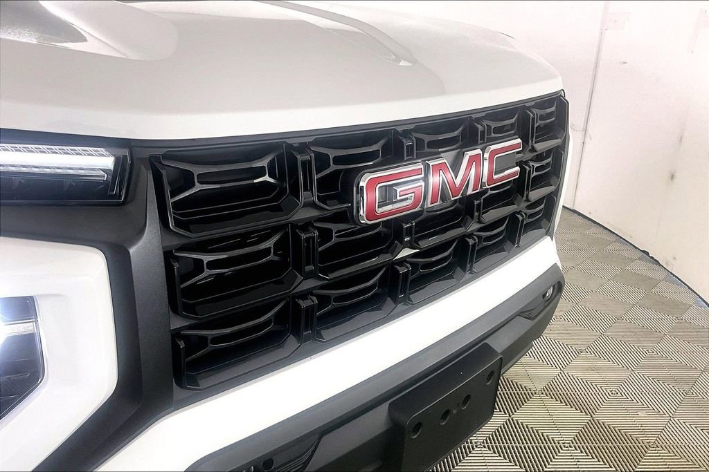 Used 2024 GMC Canyon Elevation w/ Convenience Package image 29