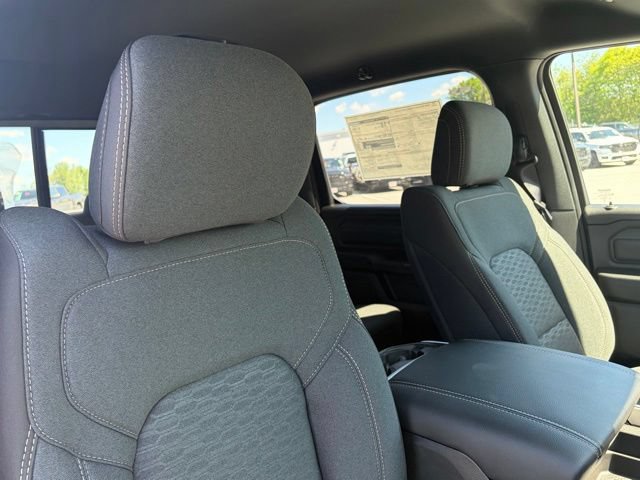 New 2026 RAM 1500 Express AWD/4WD image 26