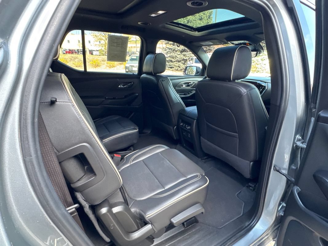 Used 2023 Chevrolet Traverse Premier AWD/4WD image 21