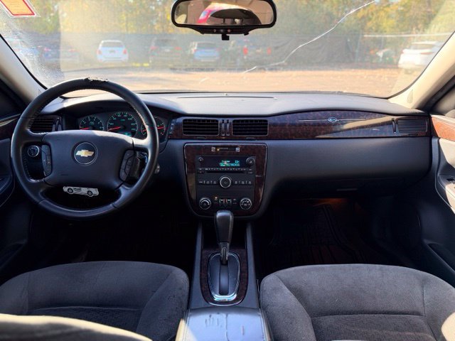 Used 2014 Chevrolet Impala LT FWD image 16