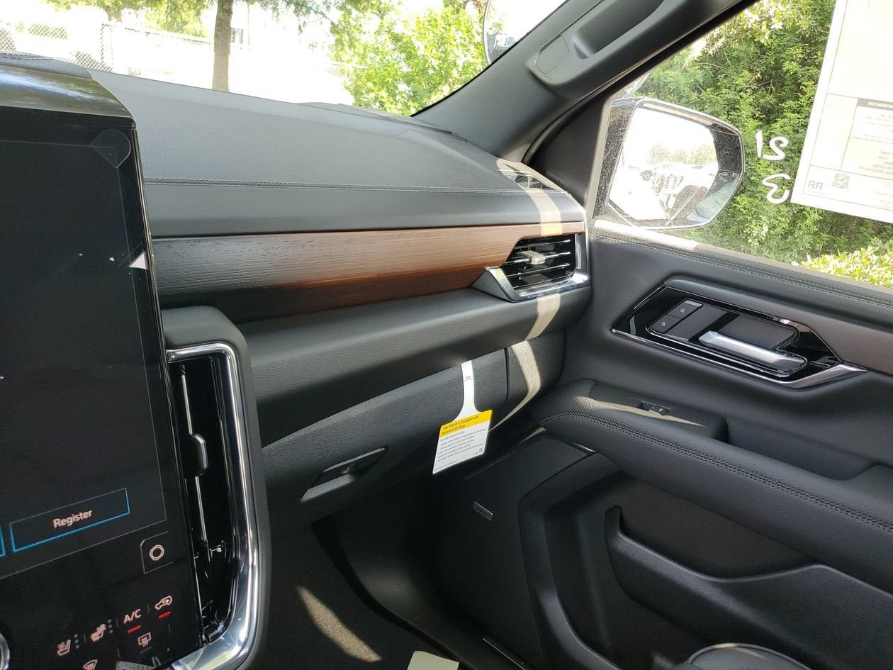 New 2026 GMC Yukon XL Denali RWD image 25