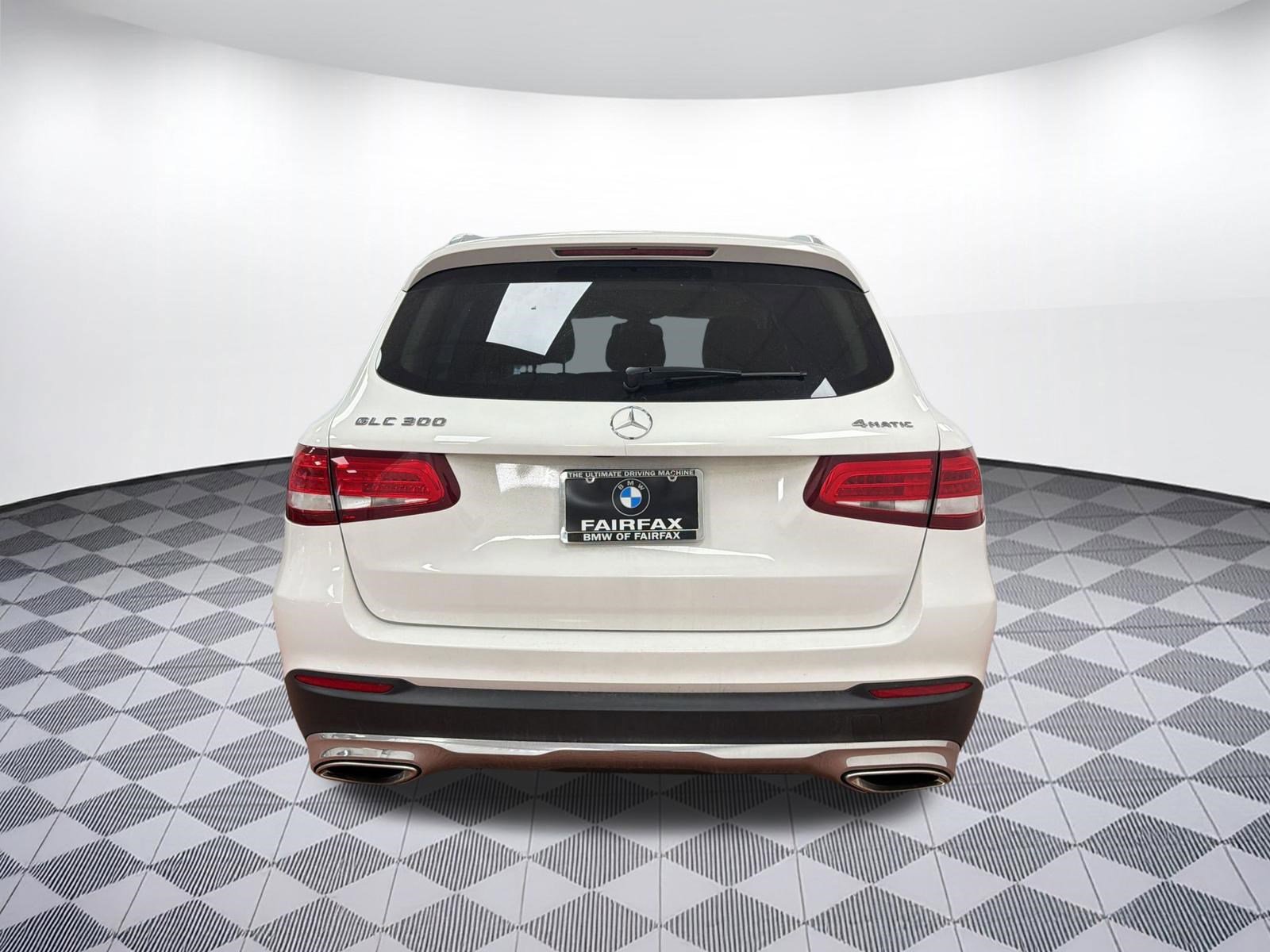 Used 2017 Mercedes-Benz GLC 300 4MATIC image 10