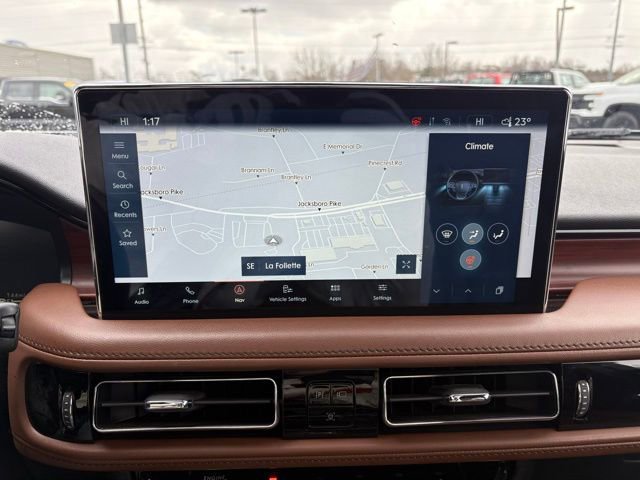 Used 2023 Lincoln Nautilus Reserve image 16