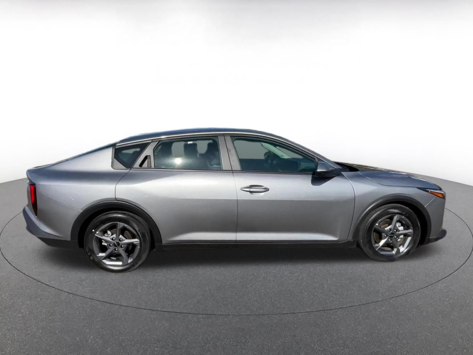 Used 2025 Kia K4 FWD image 16