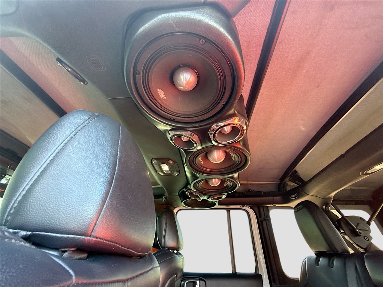 Used 2018 Jeep Wrangler Unlimited Rubicon image 33