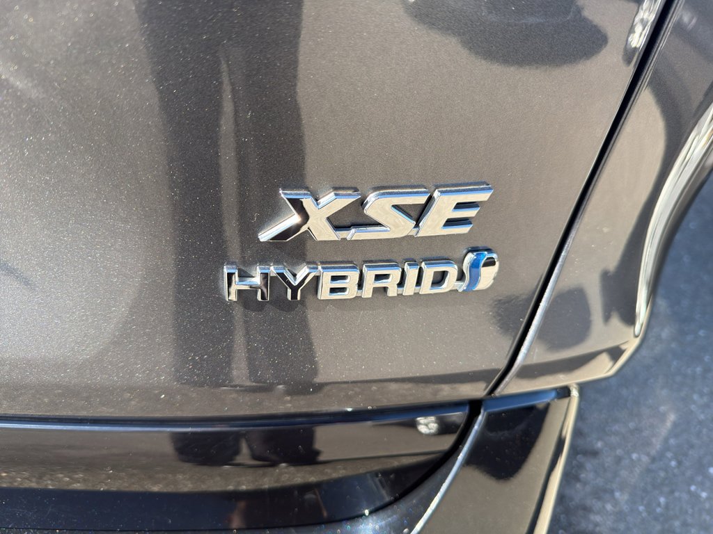 Used 2021 Toyota RAV4 XSE AWD/4WD image 6