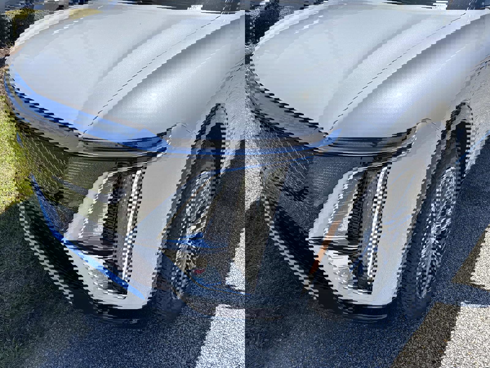 New 2026 Cadillac Lyriq Luxury w/ LPO, Floor Liner Package image 9