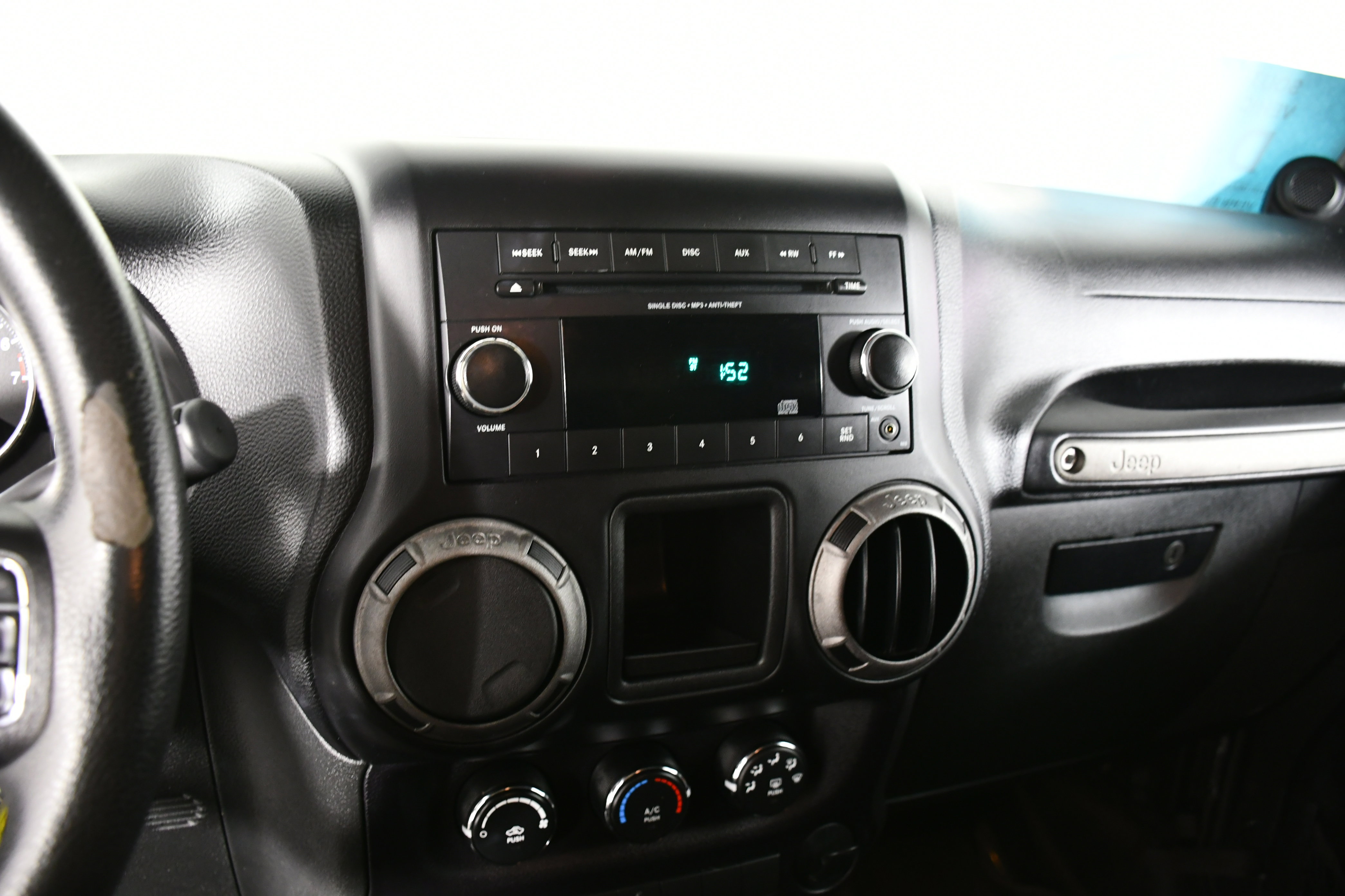 Used 2014 Jeep Wrangler Sport image 25