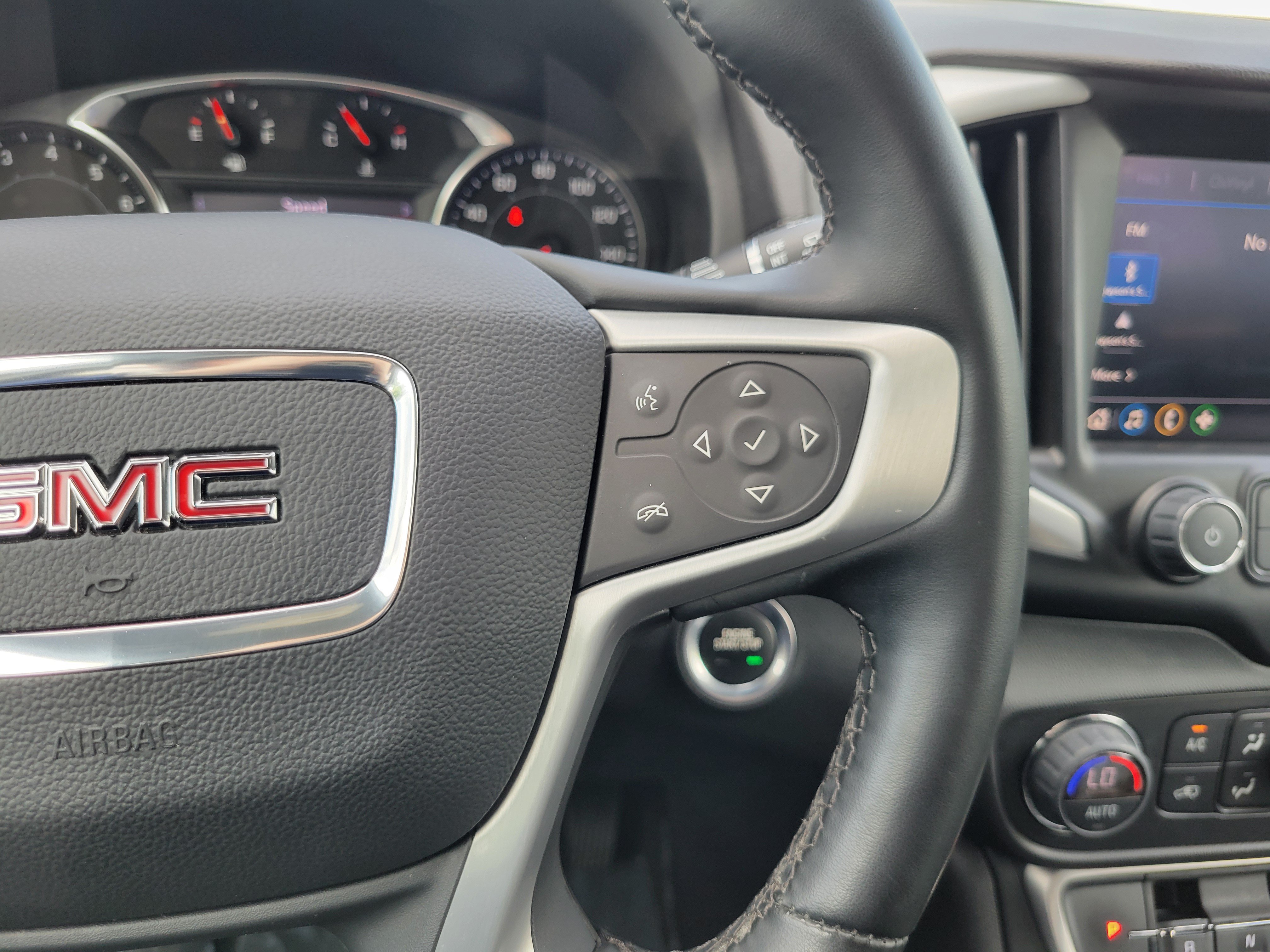 Used 2023 GMC Terrain SLT w/ Tech Package FWD image 21